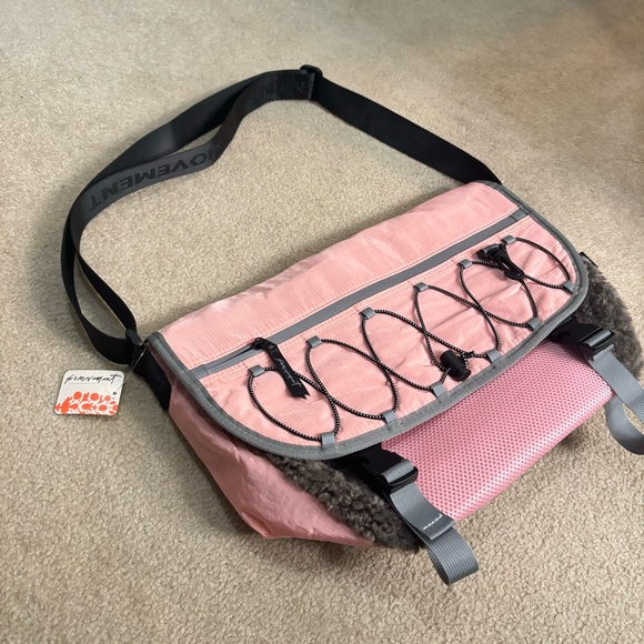 NWT Free People Playoff Sherpa Messenger - Picture 11 of 11